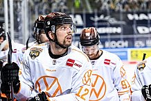 Eishockey, Herren, DEL, Saison 2020-2021, Straubing Tigers - Grizzlys Wolfsburg, 16.04.2021