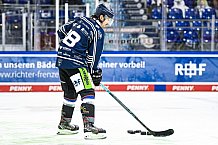 Eishockey, Herren, DEL, Saison 2020-2021, Straubing Tigers - Krefeld Pinguine, 07.04.2021