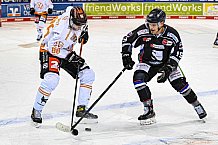 Eishockey, Herren, DEL, Saison 2020-2021, Straubing Tigers - Grizzlys Wolfsburg, 16.04.2021