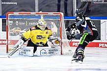 Eishockey, Herren, DEL, Saison 2020-2021, Straubing Tigers - Krefeld Pinguine, 07.04.2021